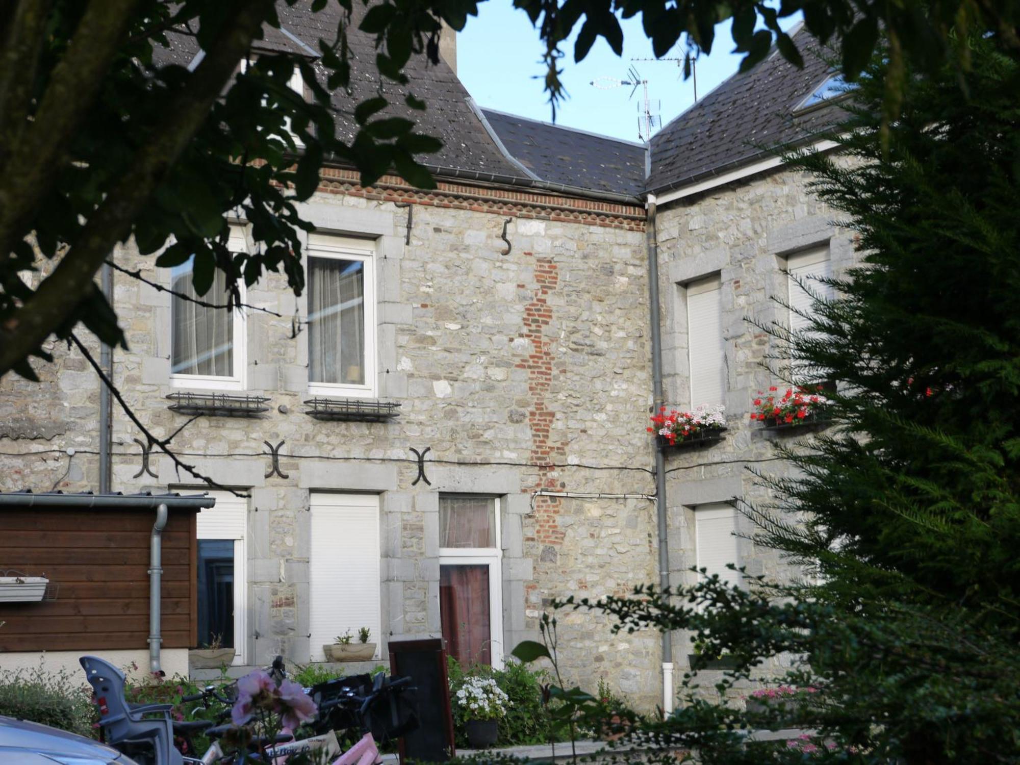 Hotel Val Saint Hilaire Givet Buitenkant foto