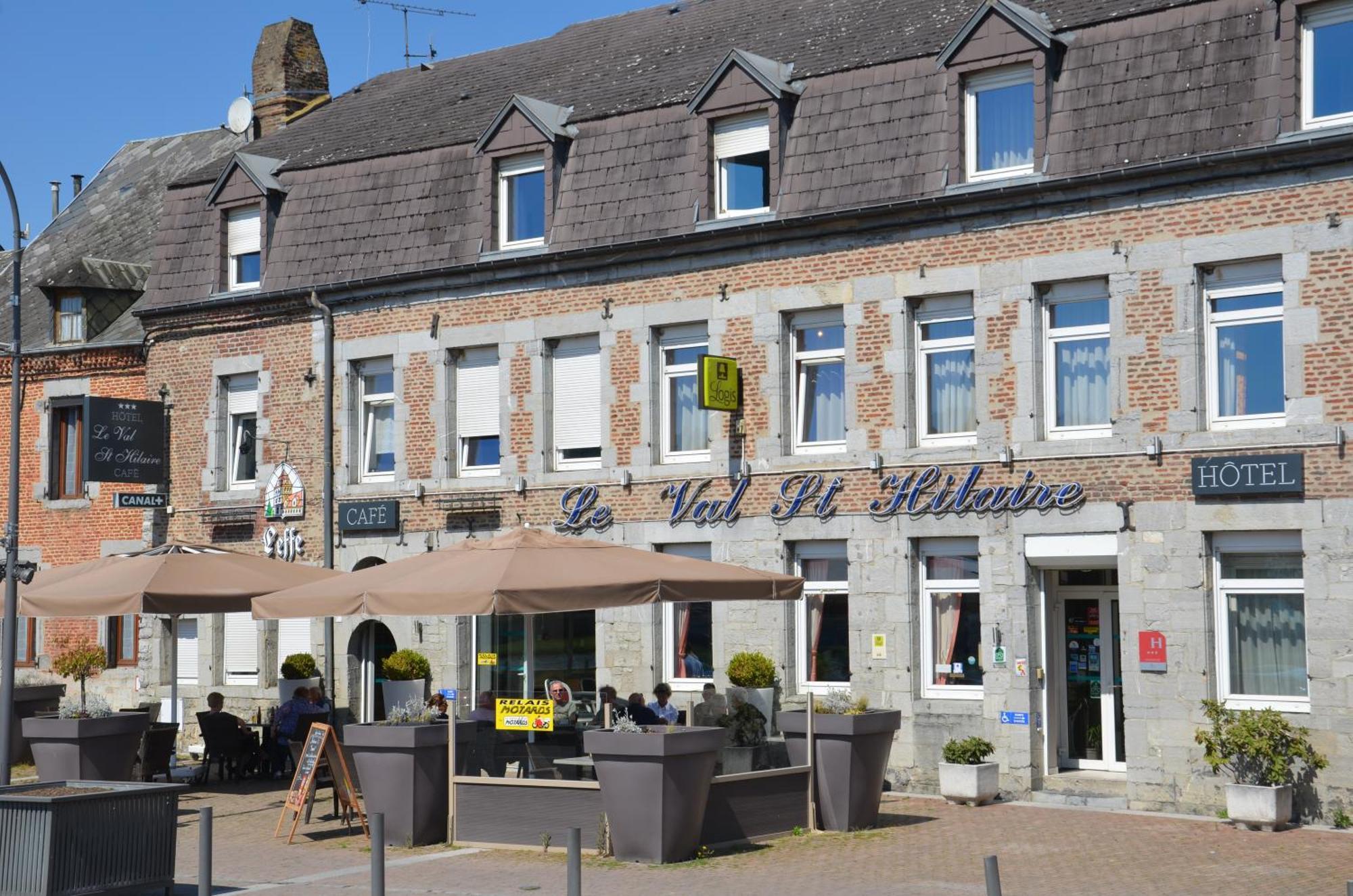Hotel Val Saint Hilaire Givet Buitenkant foto